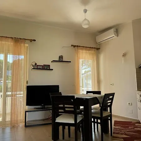 Kompleksi Lura 1 Semesterbostad *