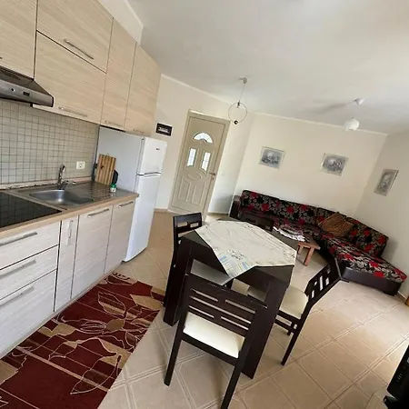 Kompleksi Lura 1 Vakantiehuis Durrës